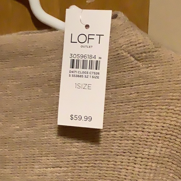 Poncho - Picture 2 of 2